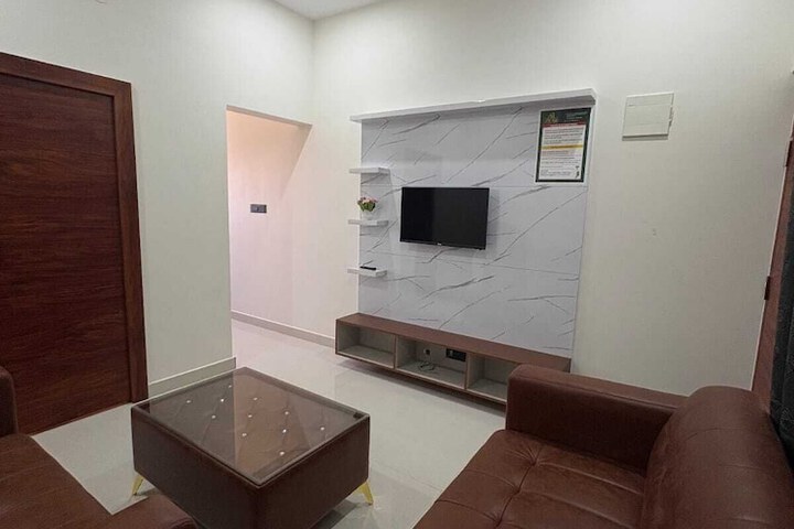 Room 17 of 24