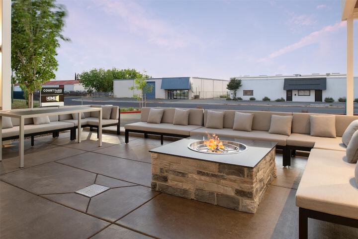 Terrace/Patio 43 of 47