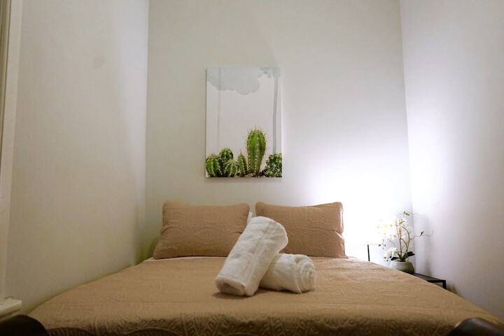 Room 3 of 19