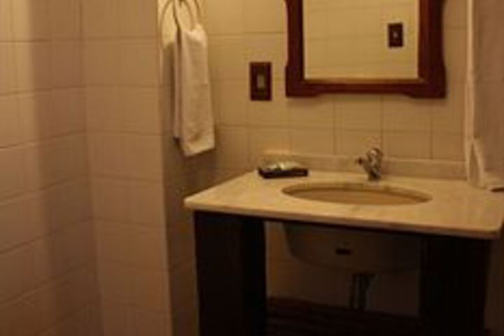Room 3 of 46