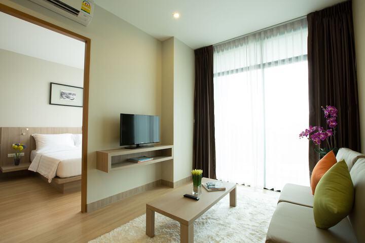 Room 7 of 27