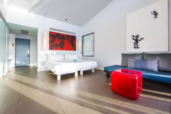 Room 26 of 199