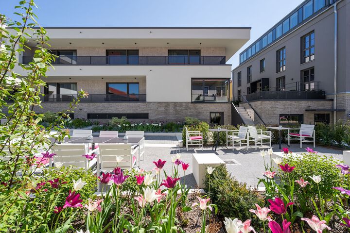 Hotel Exterior 157 of 173