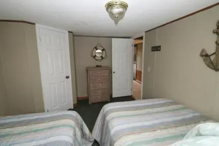 Room 2 of 11