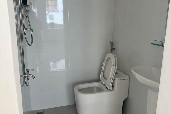 Room 26 of 26