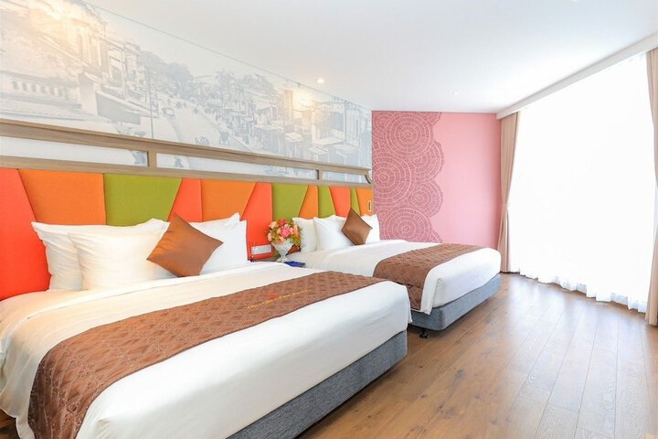 Room 3 of 13