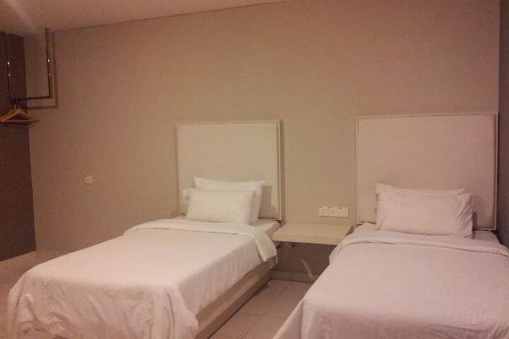 Room 19 of 24
