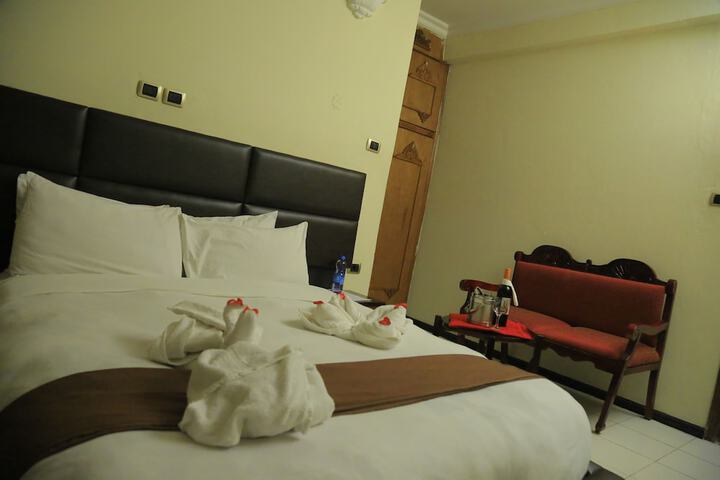Room 5 of 60