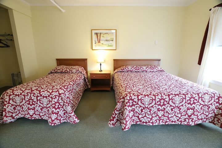 Room 72 of 103