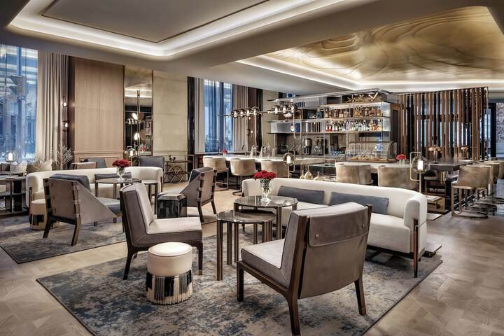 Lounge 69 of 89