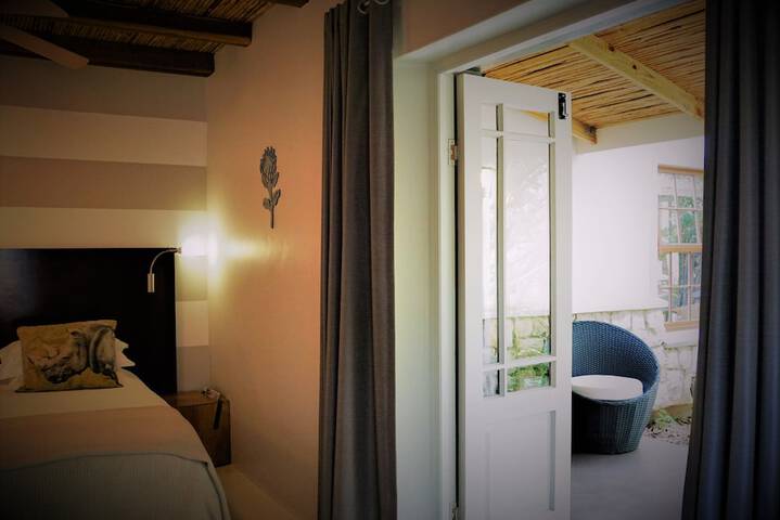 Room 13 of 152