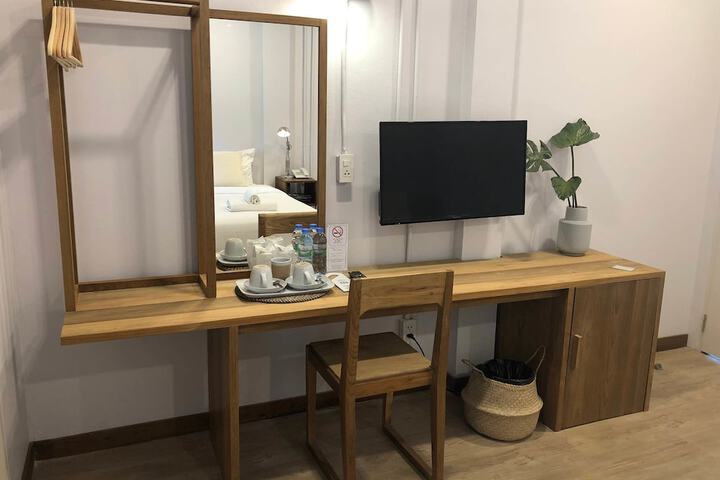 Room 15 of 49