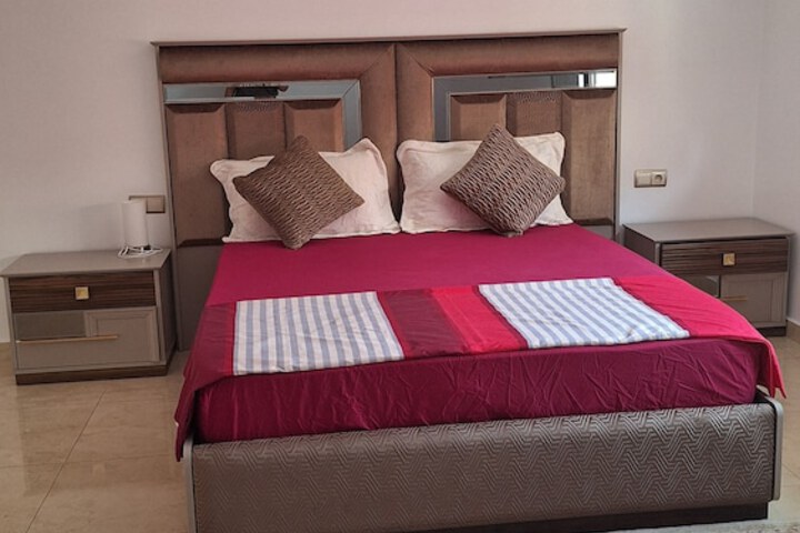 Room 7 of 67