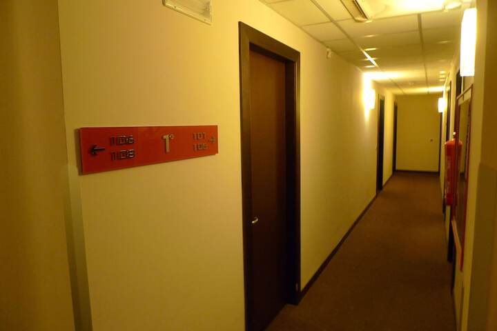 Ballroom/Hall 30 of 60