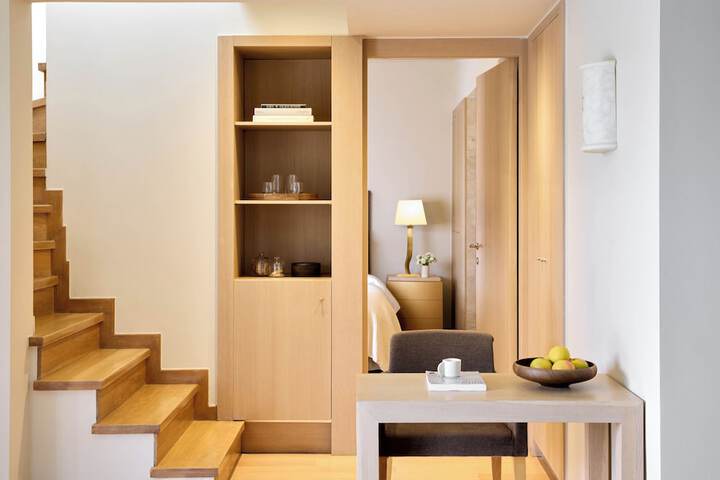 Room 67 of 241