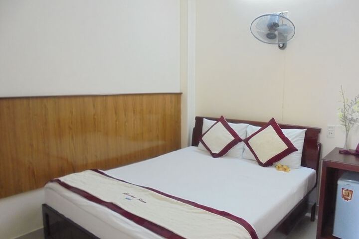 Room 3 of 55