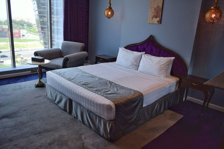 Room 22 of 120