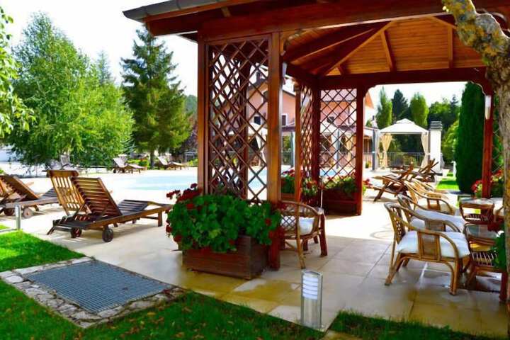 Terrace/Patio 42 of 44