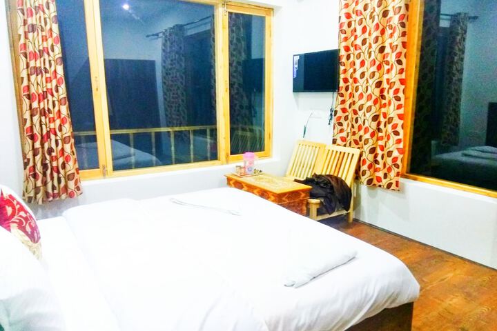 Room 5 of 54