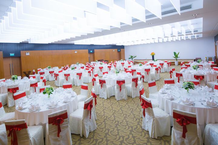 Ballroom/Hall 77 of 101