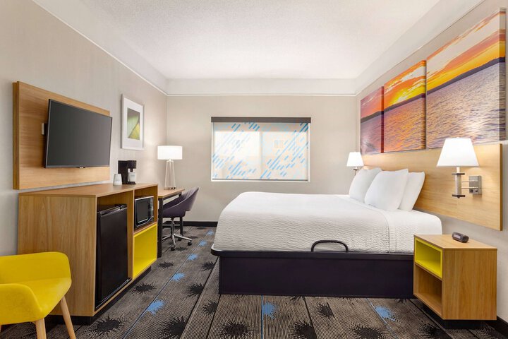 1 King Bed Mobility Accessible (6 of 15)