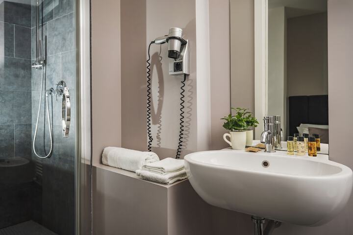 Bathroom Interior Photo
