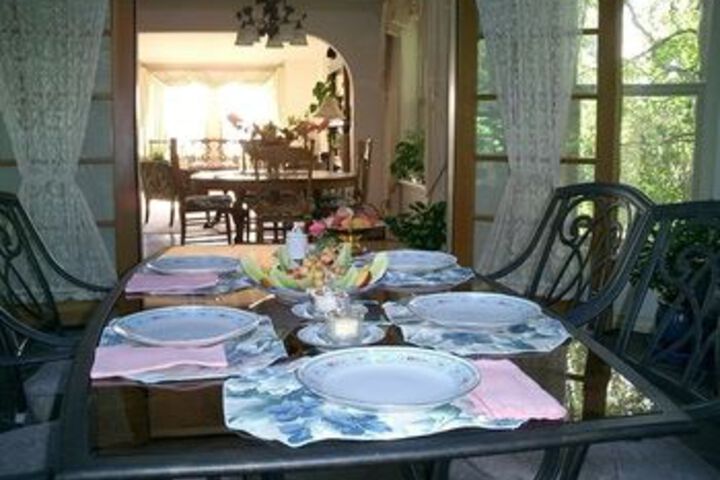 Breakfast/Coffee Service 15 of 126