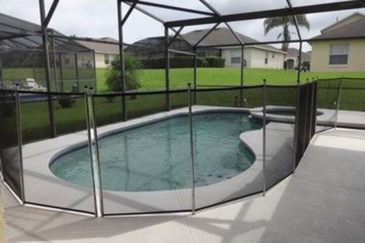 Pool 51 of 59