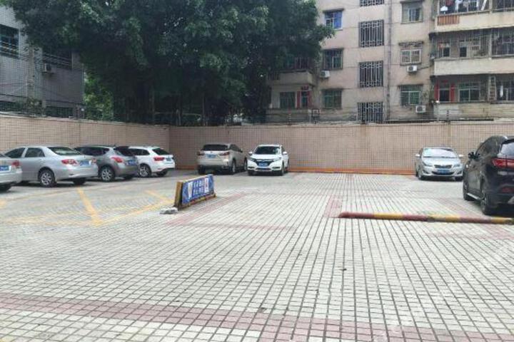 Luhe Guest Hotel