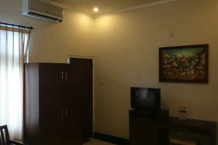 Room 15 of 26