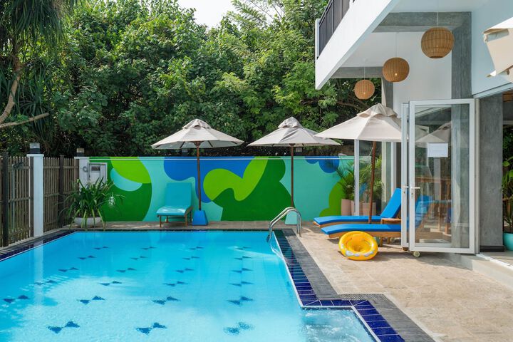 Pool 29 of 51