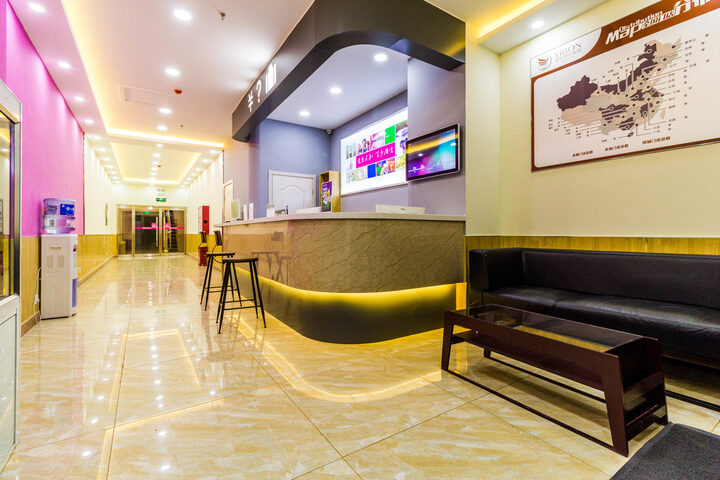 Hotel Interior 10 of 25