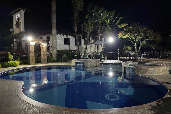 Pool 65 of 153