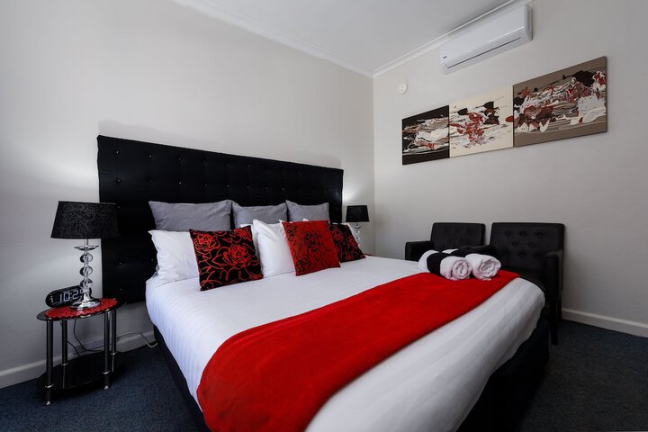Room 8 of 42