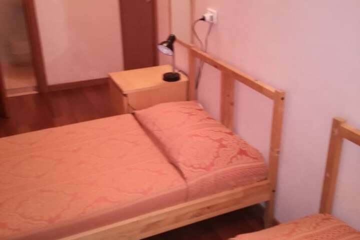 Room 16 of 60