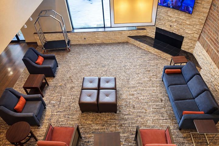 Guest Lobby