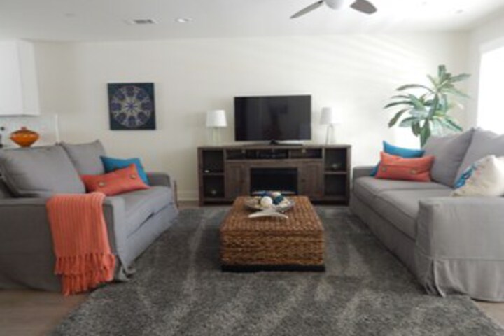 330 San Luis Street Apartment in Pismo Beach, CA