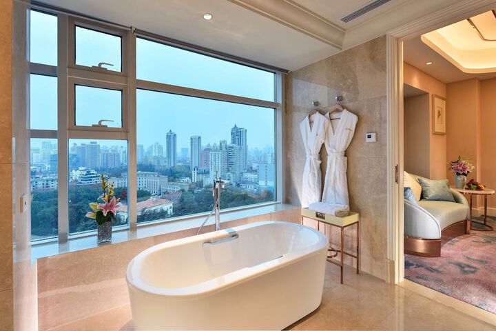 Room 40 of 110