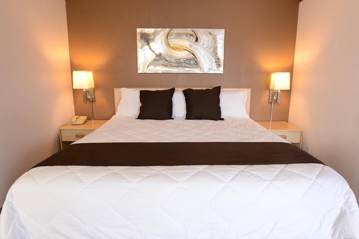 Room 15 of 31