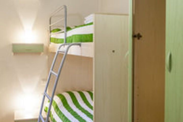 Room 95 of 160