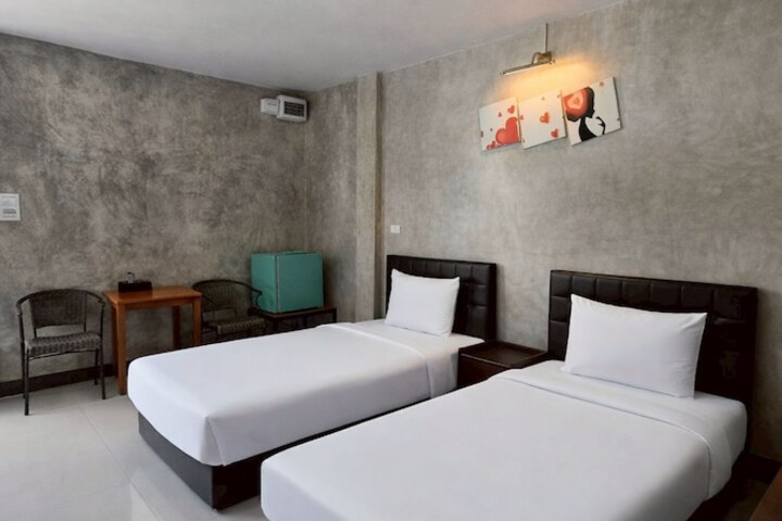 Room 7 of 50