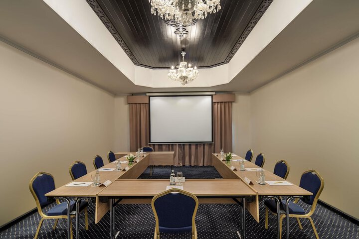 Meeting 132 of 142