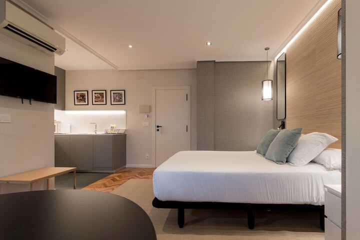 Room 12 of 51