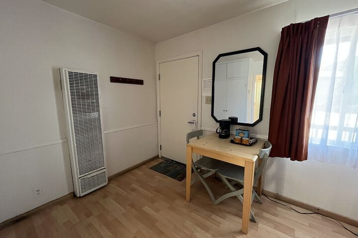 Room 35 of 133