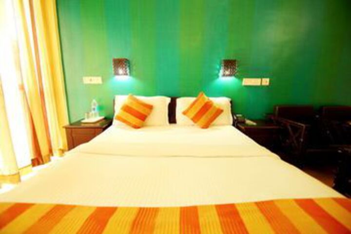 Room 15 of 36