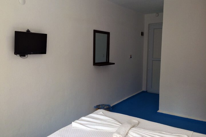 Room 7 of 51