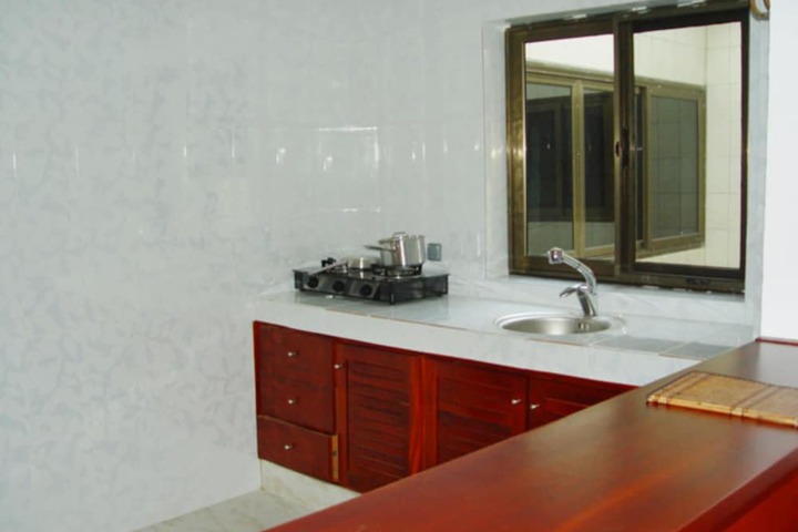 Room 13 of 27