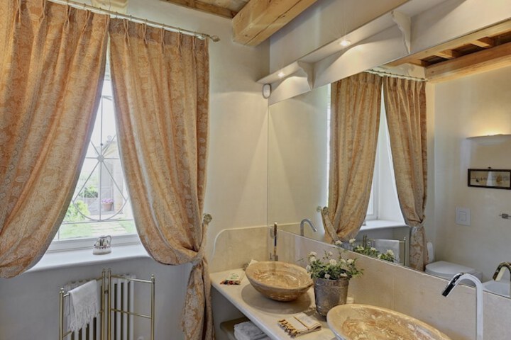 Bath Interior