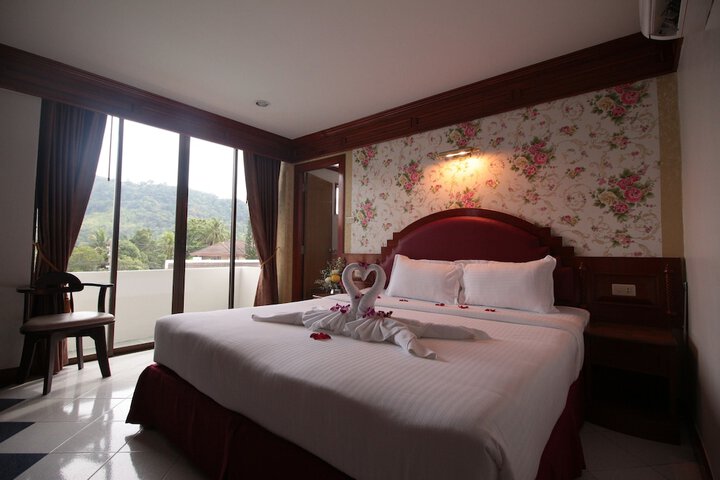 Room 8 of 30