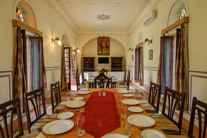 Dining 47 of 70